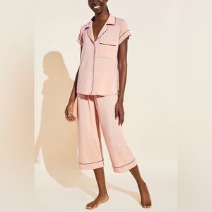 Eberjey GISELE Short Sleeve & Crop PJ Set in Rose Cloud/Navy size L